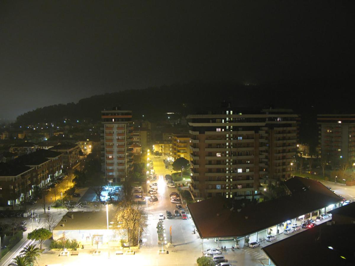 Apartmán Casa Baia Flaminia Pesaro Exteriér fotografie